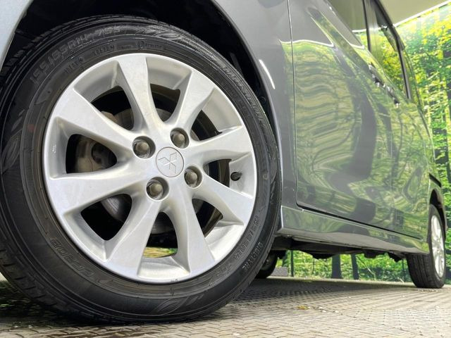 �y����14�C���`�A���~�z�C�[���z�O�ςɃ}�b�`���������A���~�z�C�[���𑕒����Ă���܂��B�e��ЊO�A���~�z�C�[����A�X�^�b�h���X�^�C�����戵�����Ă���܂��B���񂲑��k����������