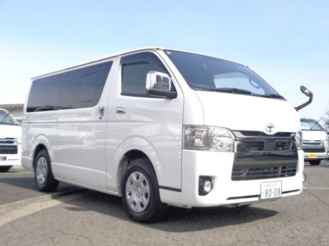 ハイエースバン