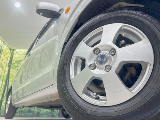 �y13�C���`�A���~�z�C�[���z�O�ςɃ}�b�`�����A���~�z�C�[���𑕒����Ă���܂��B�e��A���~�z�C�[����A�X�^�b�h���X�^�C�����戵�����Ă���܂��B���񂲑��k����������