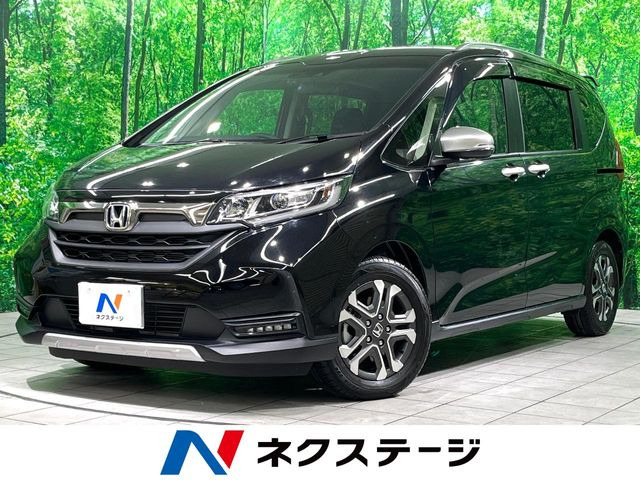 フリード（ホンダ）1.5 ハイブリッド クロスター 中古車画像