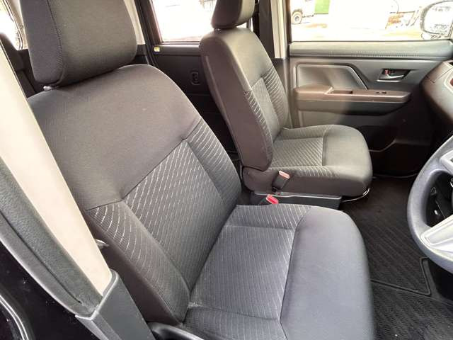 ���̋Ǝ҂ɂ������ې􂢁A�V�[�g�̃^�o�R�Ȃǂɂ��R�Q���̃��y�A��(�L��)�������Ă���܂��B