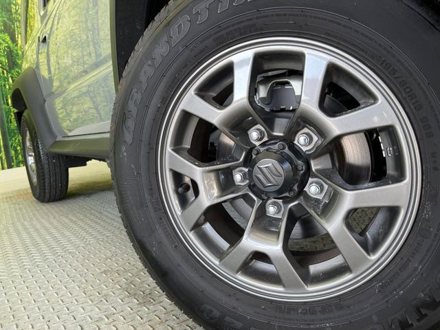 �y����15�C���`�A���~�z�C�[���z�O�ςɃ}�b�`���������A���~�z�C�[���𑕒����Ă���܂��B�e��ЊO�A���~�z�C�[����A�X�^�b�h���X�^�C�����戵�����Ă���܂��B���񂲑��k����������