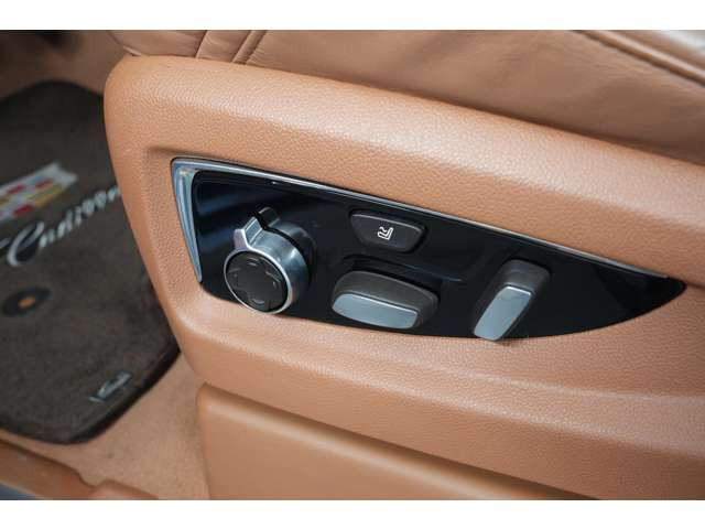 �E�p���[���g���N�^�u���A�V�X�g�X�e�b�v(LED���C�e�B���O�t)�E�{�v���U�[�V�[�g(�i�b�p�Z�~�A�j�����t�����U�[�V�[�g(1�A2���)+���[�����t�����U�[�T�[�h�V�[�g)