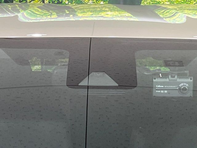 �y�g���^�Z�[�t�e�B�Z���X�z���s���ɑO���̎ԗ�����F�����A�Փ˂������Ȏ��͌x��ƃu���[�L�ŏՓˉ���Ɣ�Q�y�����A�V�X�g�B�����S�Ƀh���C�u�����y���݂��������܂��B