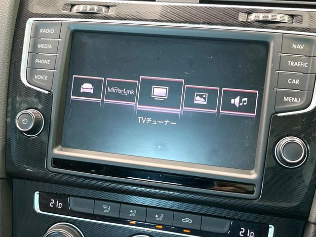 ��App Connect:���[�J�[�I�v�V�����ŏ����i�r�̋@�\���A�b�v�O���[�h����Ă��܂�!CD�ADVD�ȂǑΉ����f�B�A��������̂ɉ����AAppleCarPlay�Ȃǂ̃R�l�N�g�A�v���ɂ��Ή����܂�!