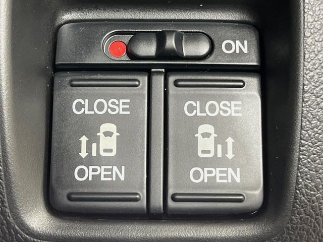 �y�����p���[�X���C�h�h�A�z�X�}�[�g�L�[��^�]�Ȃ̃X�C�b�`�Ō�ȗ����X���C�h�h�A�̊J���\���d��������͂����ăh�A���J����K�v�������A�����Ȃ��q�l�ł��ȒP�ɊJ���߂ł����K�ł���