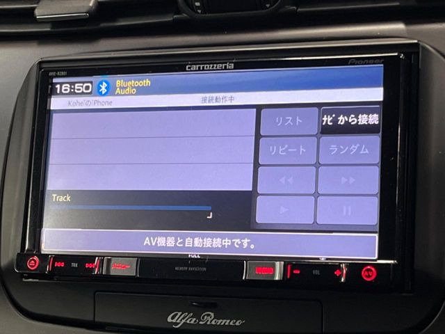 ��Bluetooth:���莝���̃X�}�[�g�t�H���ȂǂƐڑ����A�n���Y�t���[�ʘb��Տꊴ����~���[�W�b�N�Đ������y���݂��������܂��B�����ڑ��ł��̂Ŕς킵��������܂����