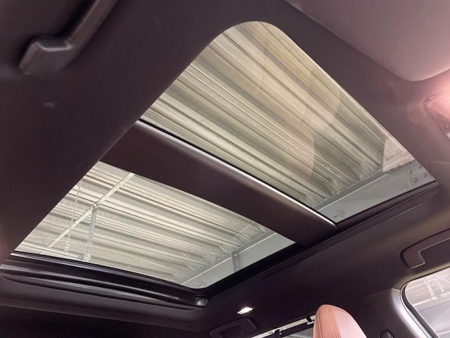 アウトランダーPHEV 2.4 P エグゼクティブ パッケージ 4WD