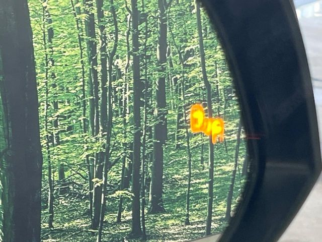 �y�u���C���h�X�|�b�g���j�^�[�z���s���A�h�A�~���[�̎��p�ɂȂ�₷���ӏ��Ɍ㑱�Ԃ��ڋ߂���ƃT�C�h�~���[�̃����Y�Ɍx����\��!�h���C�o�[�ɒ��ӊ��N�����Ă���܂��B