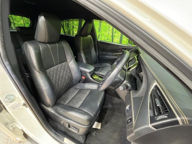 �y�n�[�t���U�[�V�[�g�z�������ƍ���S�n�𗼗������l�C�̃V�[�g���w�ʁE���ʂ̃t�@�u���b�N�f�ނ́A�ʋC���̗ǂ��⊊��ɂ����ɗD��Ă��܂��B�C���╞���ɍ��E���ꂸ���K�ɂ���肢�������܂��B