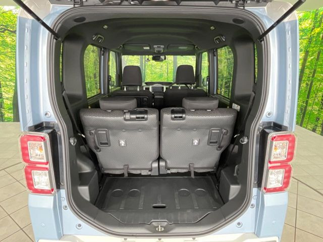 ���i�̂���������ʋ΁A���}���ɏ\���ȉ׎��X�y�[�X���m�ۂ��Ă���܂��B�Z�J���h�V�[�g��|���ƁA�傫�ȉו��̐ύڂ��\�ł���