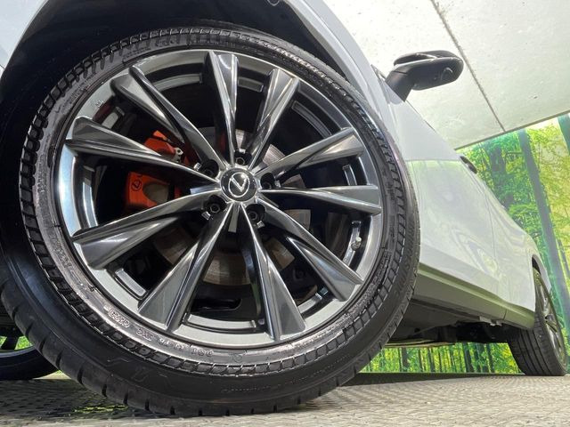 �y����20�C���`�A���~�z�C�[���z�O�ςɃ}�b�`���������A���~�z�C�[���𑕒����Ă���܂��B�e��ЊO�A���~�z�C�[����A�X�^�b�h���X�^�C�����戵�����Ă���܂��B���񂲑��k����������