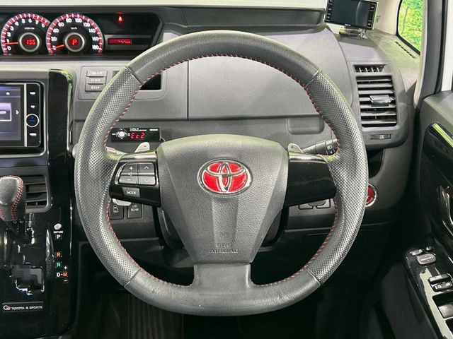 �y�����v�����X�e�A�����O�z�㎿�Ȋv���g�p���邱�ƂŁA��ɂ����������݂ƂĂ��^�]���₷���n���h���ł���