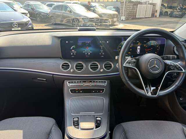 EクラスE200 4マチック スポーツ (BSG搭載モデル) 4WD