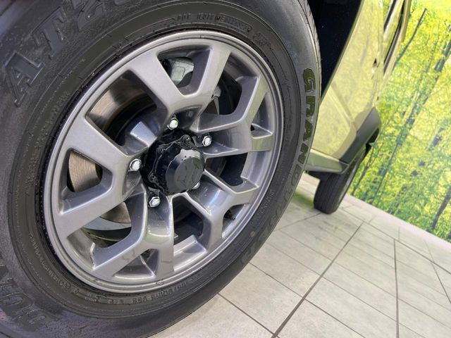 �y����15�C���`�A���~�z�C�[���z�O�ςɃ}�b�`���������A���~�z�C�[���𑕒����Ă���܂��B�e��ЊO�A���~�z�C�[����A�X�^�b�h���X�^�C�����戵�����Ă���܂��B���񂲑��k����������