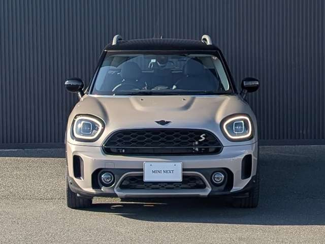 ミニクロスオーバークーパー S E オール4 プレミアム プラスパッケージ 4WD
