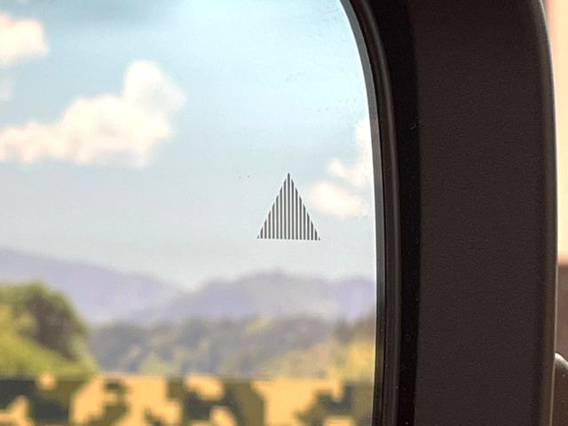 �y�u���C���h�X�|�b�g���j�^�[�z���s���A�h�A�~���[�̎��p�ɂȂ�₷���ӏ��Ɍ㑱�Ԃ��ڋ߂���ƃT�C�h�~���[�̃����Y�Ɍx����\��!�h���C�o�[�ɒ��ӊ��N�����Ă���܂��B