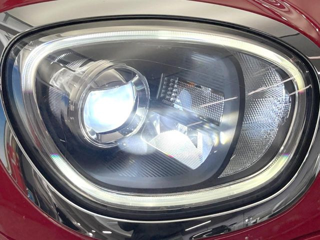 ��LED�w�b�h���C�g:��ԑ��s�����ǍD�Ȏ��E���m�ۂ����S���ĉ^�]�ł��鍂�P�xLED�w�b�h���C�g�𑕔�!�_�����x�������A����d�͂��}�����Ă��܂��B