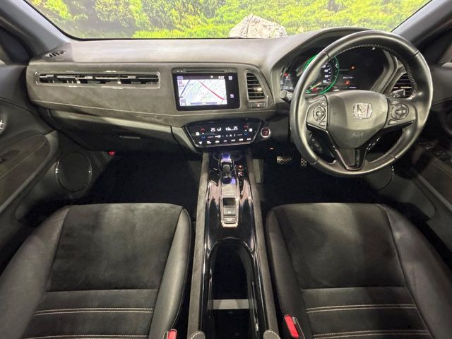 ヴェゼル1.5 ハイブリッド RS ホンダセンシング