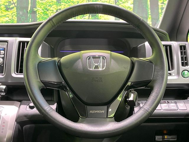 �y�����v�����X�e�A�����O�z�㎿�Ȋv���g�p���邱�ƂŁA��ɂ����������݂ƂĂ��^�]���₷���n���h���ł���