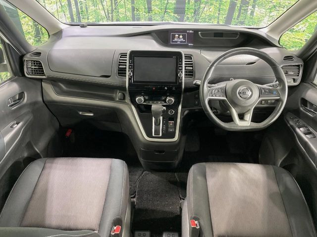 セレナ2.0 ハイウェイスター Vセレクション