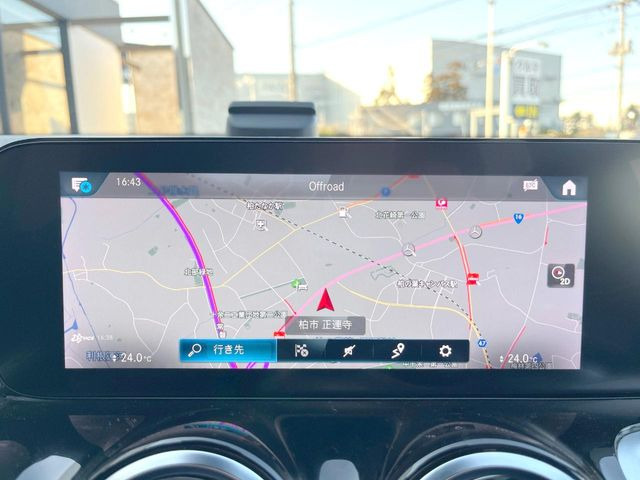 �������i�r:��̊��̂���i�r�́A����������ԓ������o���Ă���܂��B�I�[�f�B�I�@�\���[�����Ă���܂��̂ŁA�^�]�����y���߂܂���