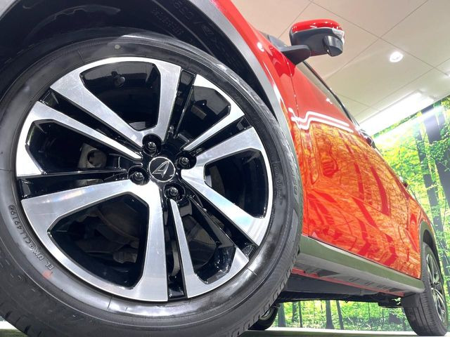 �y����17�C���`�A���~�z�C�[���z�O�ςɃ}�b�`���������A���~�z�C�[���𑕒����Ă���܂��B�e��ЊO�A���~�z�C�[����A�X�^�b�h���X�^�C�����戵�����Ă���܂��B���񂲑��k����������