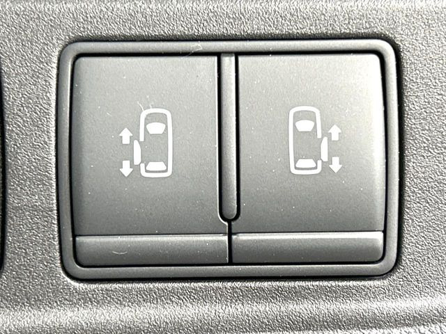 �y�����p���[�X���C�h�h�A�z�X�}�[�g�L�[��^�]�Ȃ̃X�C�b�`�Ō�ȗ����X���C�h�h�A�̊J���\���d��������͂����ăh�A���J����K�v�������A�����Ȃ��q�l�ł��ȒP�ɊJ���߂ł����K�ł���