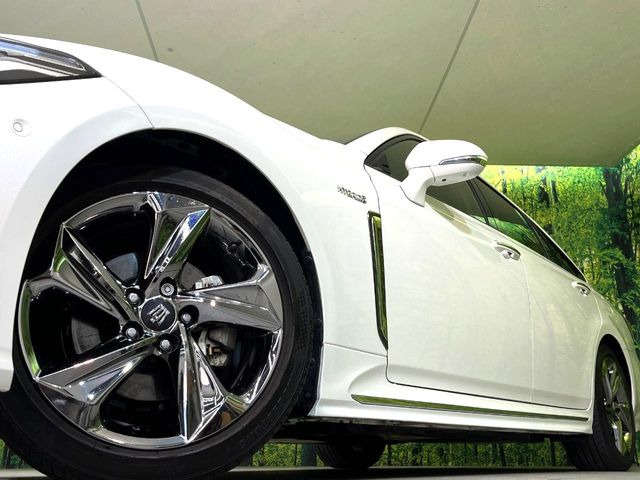 �y����18�C���`�A���~�z�C�[���z�O�ςɃ}�b�`���������A���~�z�C�[���𑕒����Ă���܂��B�e��ЊO�A���~�z�C�[����A�X�^�b�h���X�^�C�����戵�����Ă���܂��B���񂲑��k����������