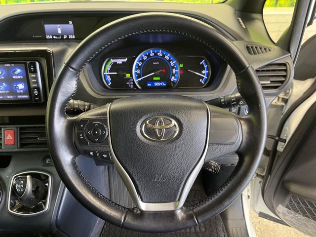 �y�g���^�Z�[�t�e�B�Z���X�z���s���ɑO���̎ԗ�����F�����A�Փ˂������Ȏ��͌x��ƃu���[�L�ŏՓˉ���Ɣ�Q�y�����A�V�X�g�B�����S�Ƀh���C�u�����y���݂��������܂��B