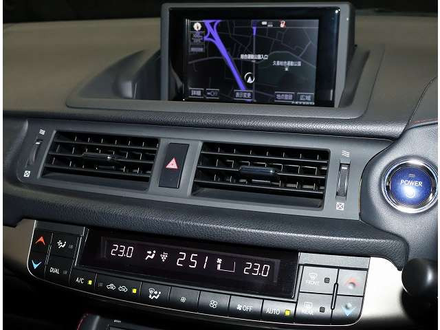 CT200h Fスポーツ