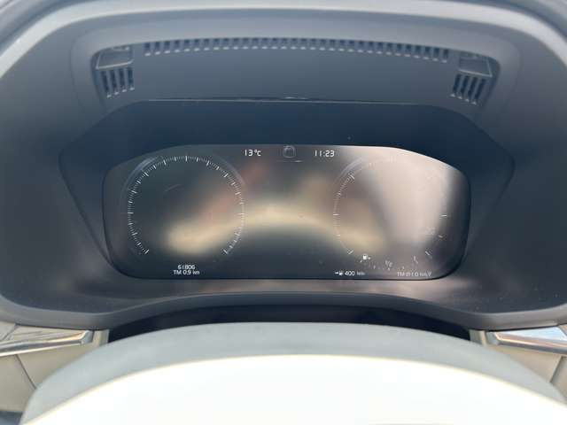 XC60D4 AWD インスクリプション ディーゼル 4WD