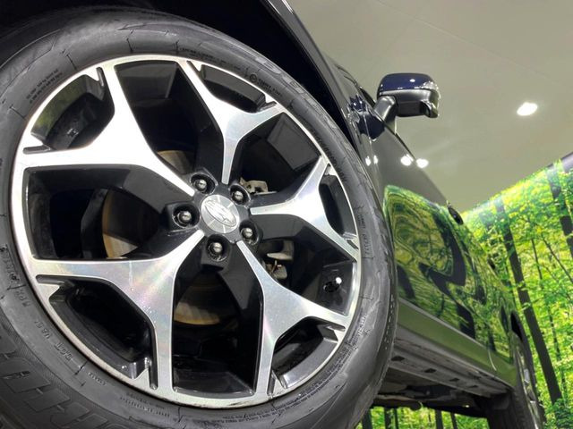 �y����18�C���`�A���~�z�C�[���z�O�ςɃ}�b�`���������A���~�z�C�[���𑕒����Ă���܂��B�e��ЊO�A���~�z�C�[����A�X�^�b�h���X�^�C�����戵�����Ă���܂��B���񂲑��k����������