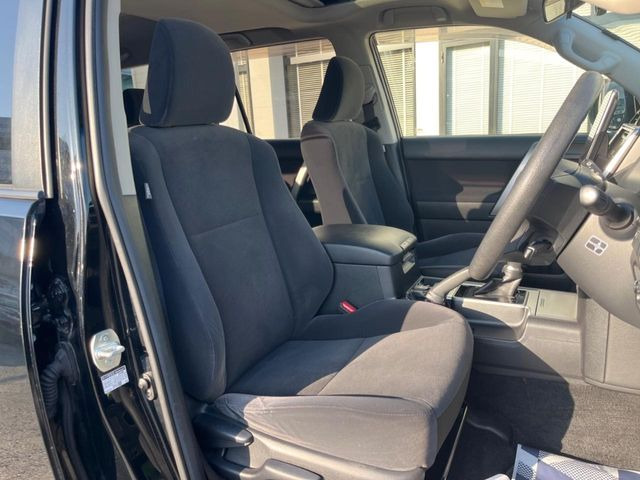 �^�]�ȃV�[�g���͎g�p�������Ȃ��A�ǍD�ȏ�ԂƂȂ��Ă��܂��B���J�Ɏg���Ă������Ƃ��悭�킩��܂��ˁB