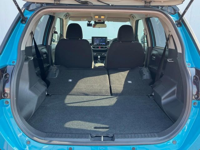 ���ڃV�[�g�͑O��X���C�h���\�ł��B���ɉ�����Α������L������������A�O�ɋl�߂�Α傫�ȃ��Q�b�W�X�y�[�X���m�ۂł��܂��B�V�[���ɉ����Ďg�������ł��邩��Ƃ��Ă��֗��ł���