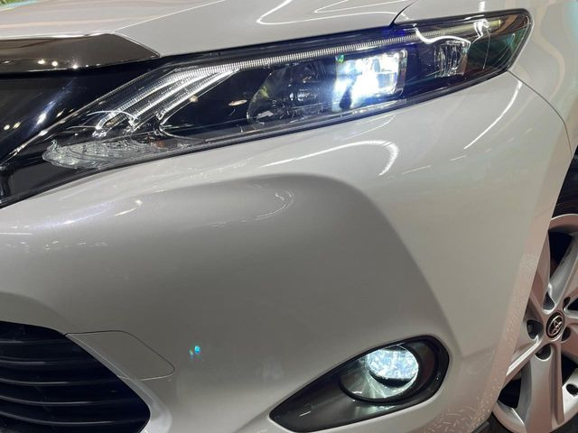 �yLED�w�b�h���C�g�z���V����ԑ��s�����ǍD�Ȏ��E���m�ۂ����S���ĉ^�]�ł��鍂�P�xLED�w�b�h���C�g�𑕔�!�_�����x�������A����d�͂��}�����Ă��܂��B