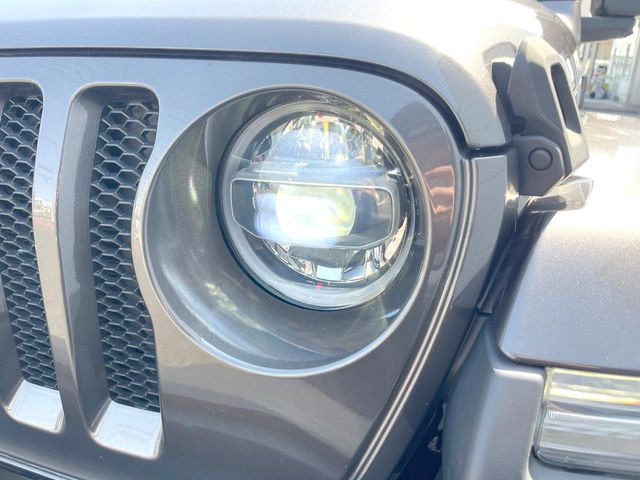 ��LED�w�b�h���C�g:��ԑ��s�����ǍD�Ȏ��E���m�ۂ����S���ĉ^�]�ł��鍂�P�xLED�w�b�h���C�g�𑕔�!�_�����x�������A����d�͂��}�����Ă��܂��B