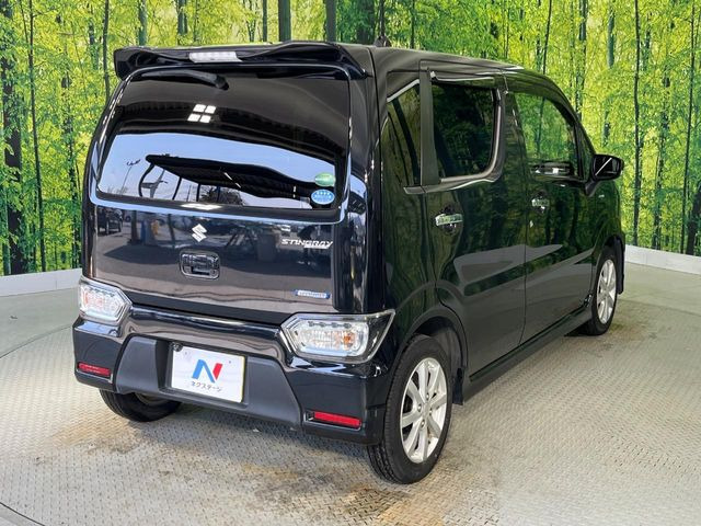 ☆全国のネクステージからお取り寄せが可能※!遠方の店舗に展示してあるクルマが気になる場合も、最寄りの店舗でご覧いただくことが可能です!是非私たちに要望をお聞かせください!※別途費用