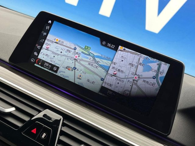 �������i�r:��̊��̂���i�r�́A����������ԓ������o���Ă���܂��B�I�[�f�B�I�@�\���[�����Ă���܂��̂ŁA�^�]�����y���߂܂���