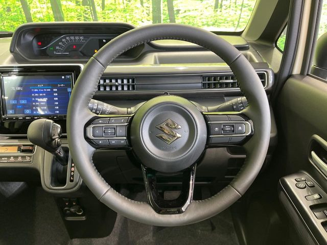 �y�����v�����X�e�A�����O�z�㎿�Ȋv���g�p���邱�ƂŁA��ɂ����������݂ƂĂ��^�]���₷���n���h���ł���