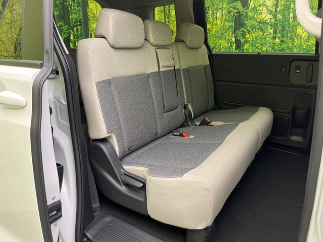 ���i���ȃI���W�i���t���A�}�b�g���I�v�V�����ɂĂ��p�ӂ��Ă���܂��B���D���ȃf�U�C����J���[�����Ԃɍ��킹�đI��ł����������Ƃ��ł��܂���