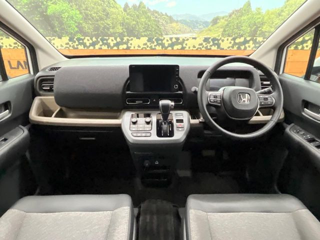 フリード1.5 e:HEV エアー EX