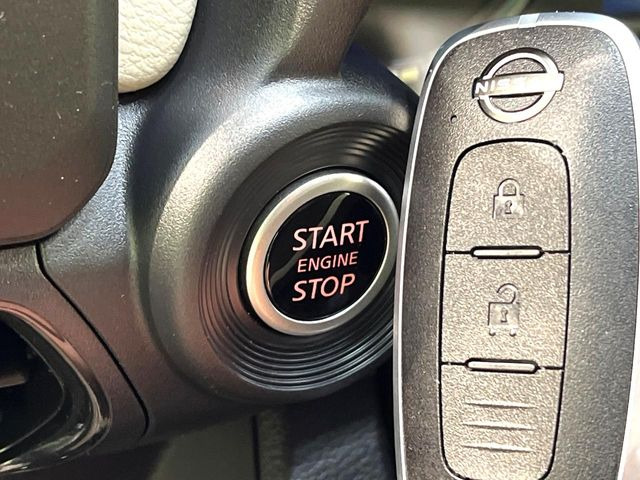 �y�C���e���W�F���g�L�[�z�J�o����|�P�b�g�ɓ��ꂽ�܂܂ł��h�A�̎{���E�������\�ȃX�}�[�g�L�[�𑕔��B�G���W���̃I���E�I�t�����J�M�����o���K�v����������Ƃ��Ă��֗��ł���