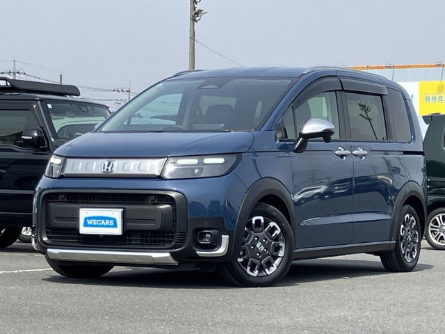 フリード1.5 ハイブリッド クロスター