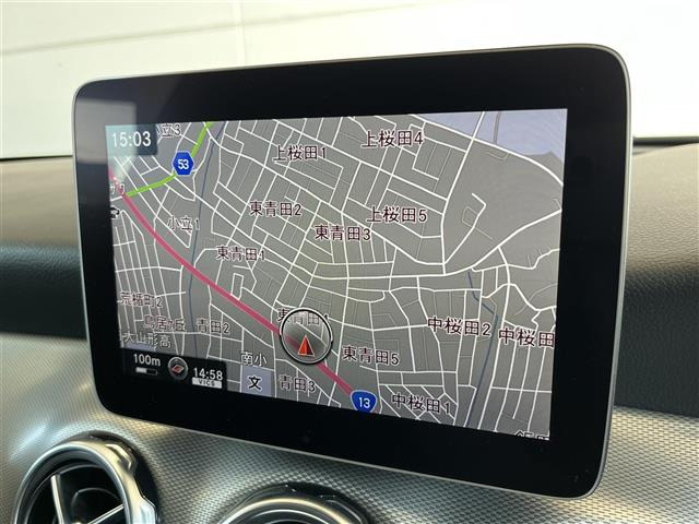 GLAクラスGLA220 4マチック 4WD