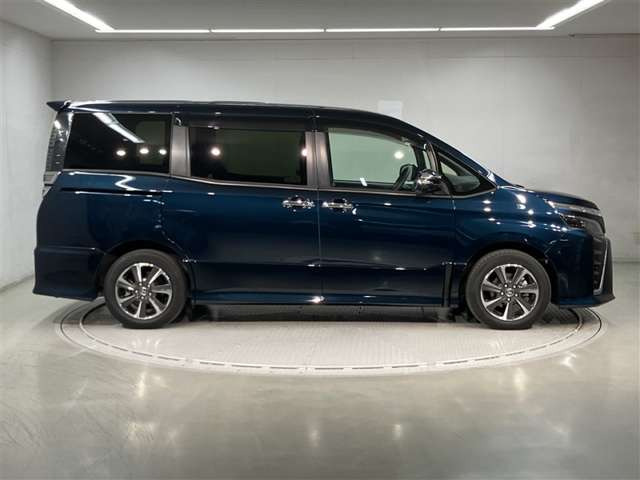 ヴォクシー2.0 ZS 煌III