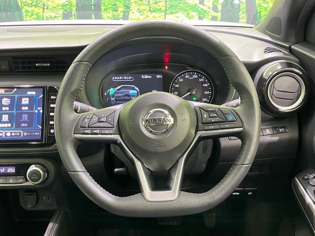 �y�����v�����X�e�A�����O�z�㎿�Ȋv���g�p���邱�ƂŁA��ɂ����������݂ƂĂ��^�]���₷���n���h���ł���