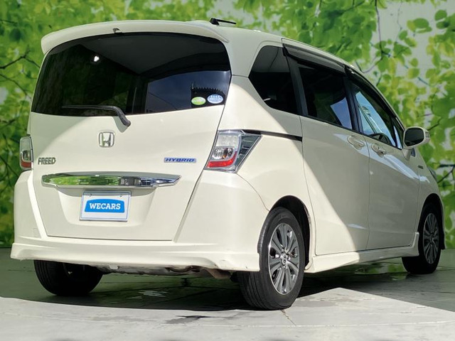 フリードハイブリッド1.5 ジャストセレクション