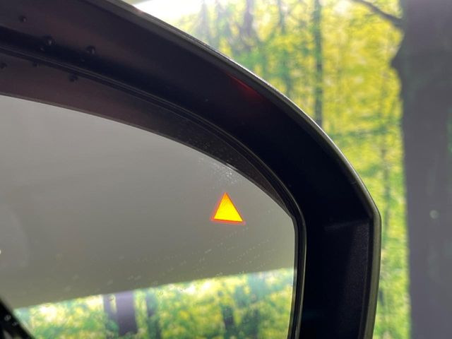 �y������p���m�z���s���A�h�A�~���[�̎��p�ɂȂ�₷���ӏ��Ɍ㑱�Ԃ��ڋ߂���ƃT�C�h�~���[�t�߂Ɍx����\���A�h���C�o�[�ɒ��ӊ��N�����Ă���܂��B