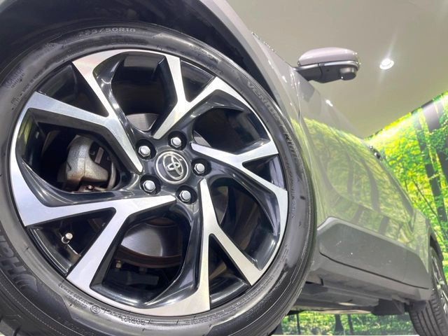 �y����18�C���`�A���~�z�C�[���z�O�ςɃ}�b�`���������A���~�z�C�[���𑕒����Ă���܂��B�e��ЊO�A���~�z�C�[����A�X�^�b�h���X�^�C�����戵�����Ă���܂��B���񂲑��k����������